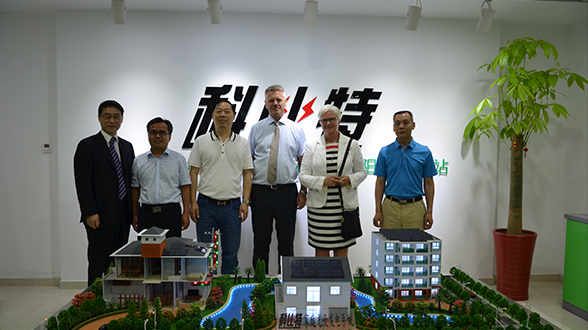 冰岛驻华大使司迪方考察半岛
